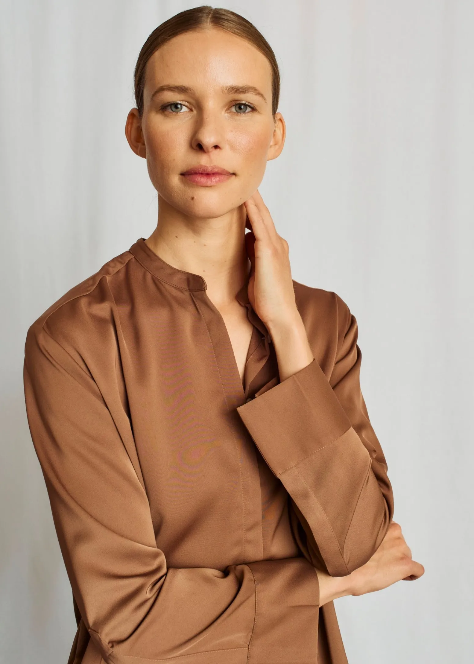 bs_adora_skjorta__latte_2.webp BS Adora Skjorta - Latte