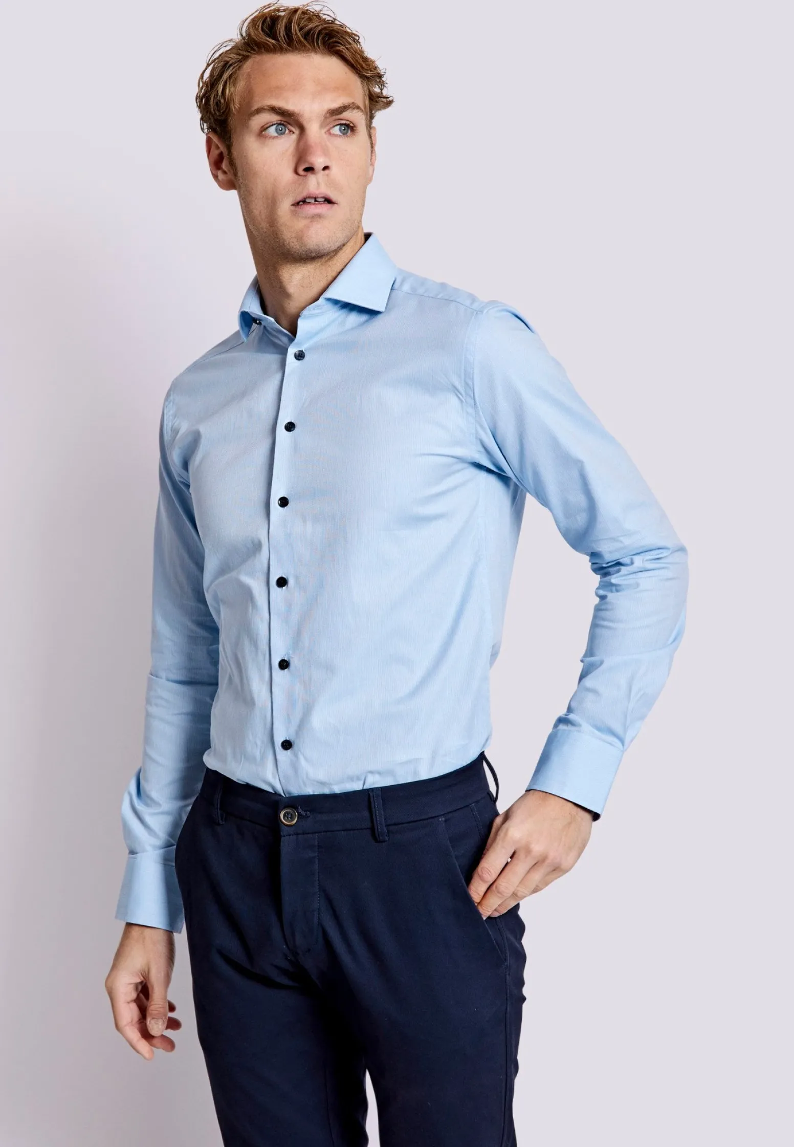 bs_fezco_slim_fit_skjorta_2.webp BS Fezco Slim Fit Skjorta - Light Blue