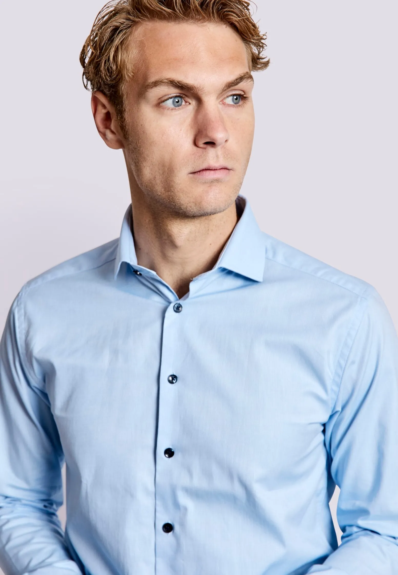 bs_fezco_slim_fit_skjorta_4.webp BS Fezco Slim Fit Skjorta - Light Blue