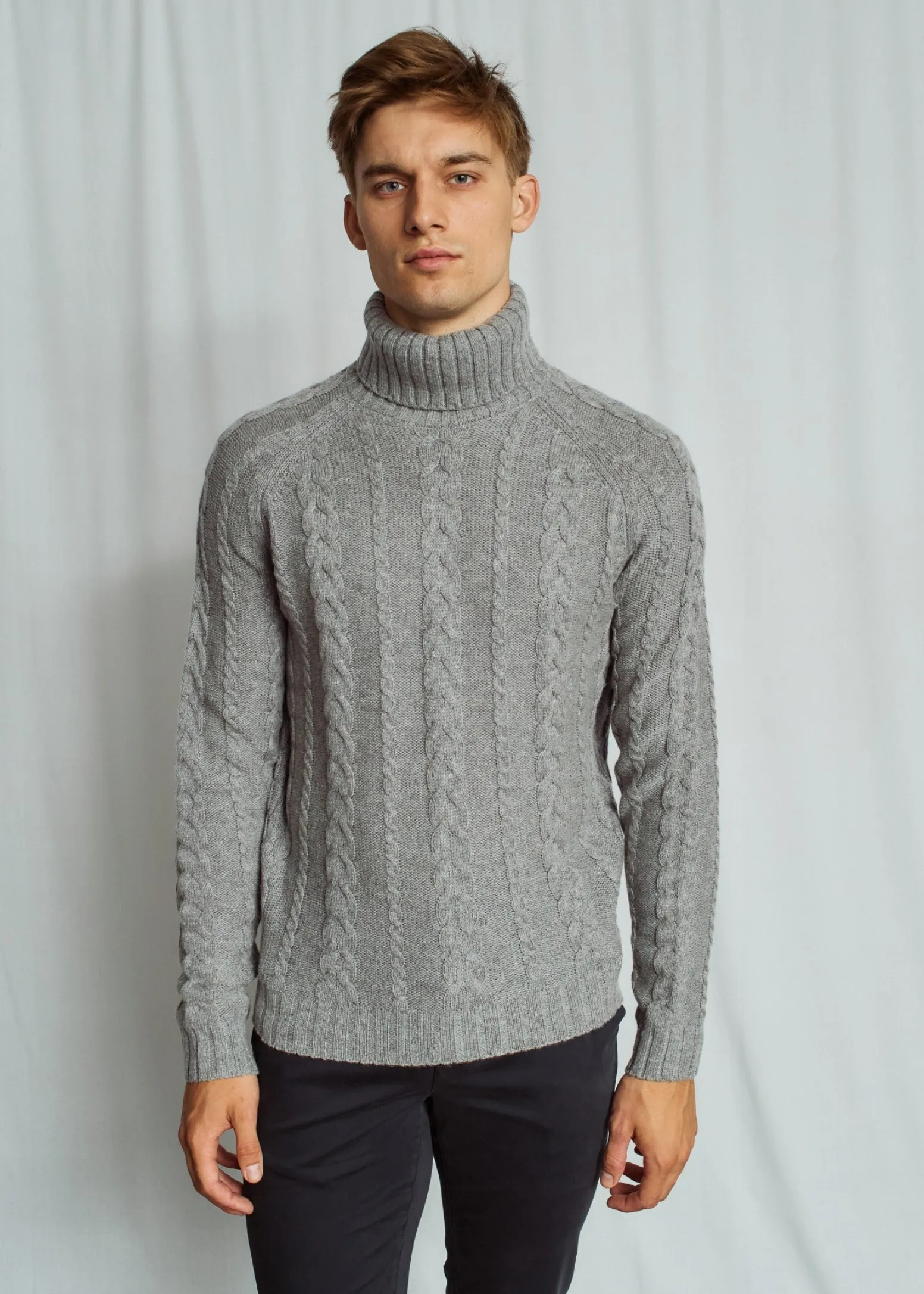 BS Kano Regular Fit Stickat - Grey